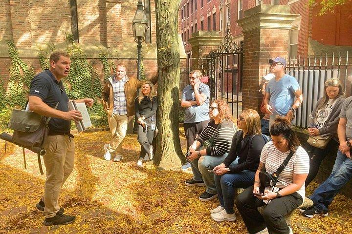 Den fulde revolutionære historie Epic Small-Group Boston Walking Tour