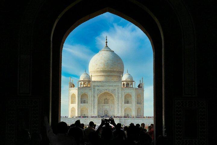 All Inclusive Taj Mahal, Fort & Baby Taj Tour fra Delhi med bil