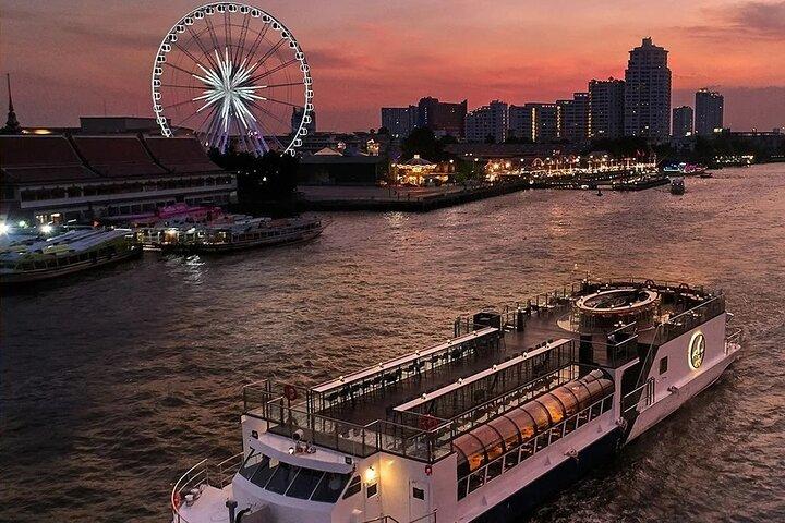 Luxe dinercruise met saffraan in Bangkok Finest River Experience