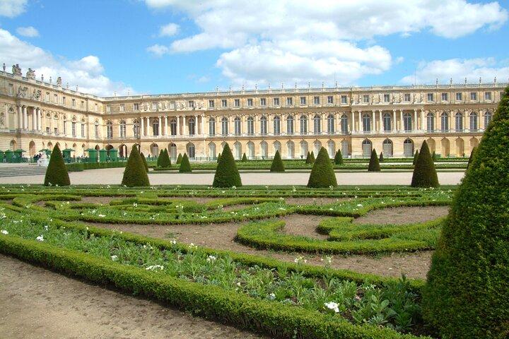 Visite privée d'une journée à Versailles et au Louvre