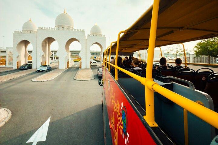 City Sightseeing Abu Dhabi HOHO bustur og ekstra tilbud