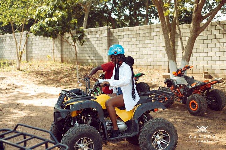Atv y aventura en cascada con almuerzo a través de Aburi