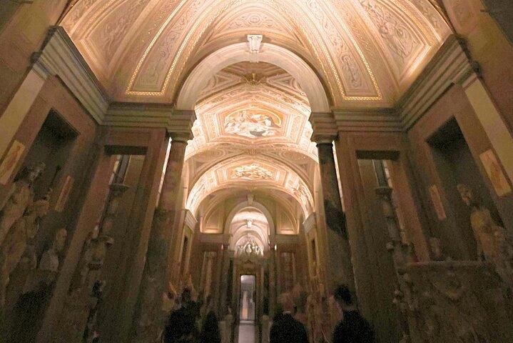 Vatican Museums & Sistine Chapel with Guide - PRIVATE/GROUP TOUR