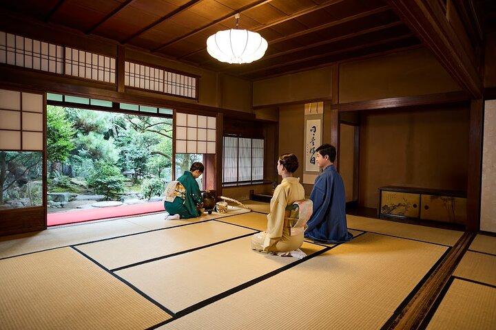 京都舞妓屋、烏丸四条で着物のお茶会