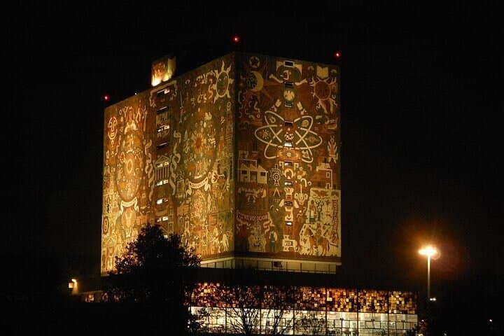 3X1 Tour in Xochimilco UNAM and Coyoacan