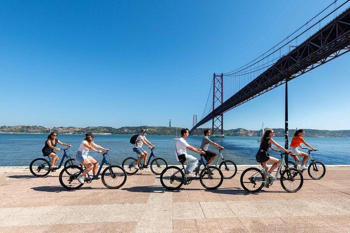 リスボン・バイクツアー： リスボンのダウンタウンからベレンへの下り坂