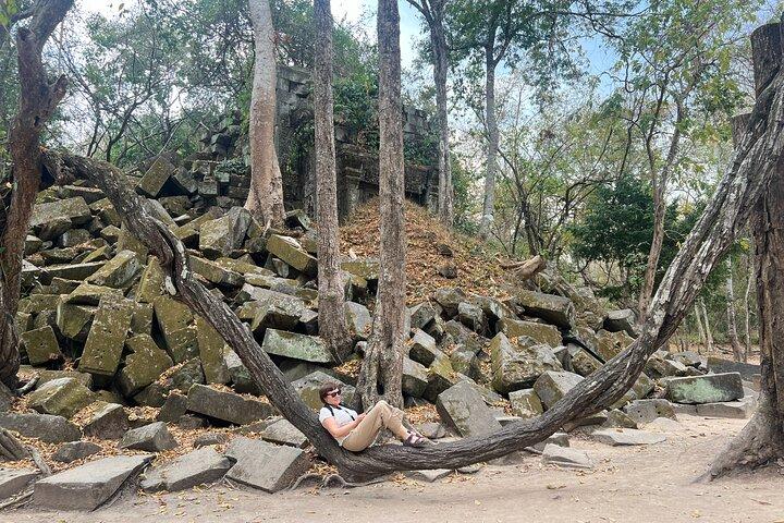 Banteay Srei, Kbal Spean & Beng Mealea Tour with Airport Transfer