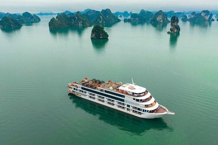 Ambassador 5 Star Cruise Top Halong Bay Day Tour from Hanoi