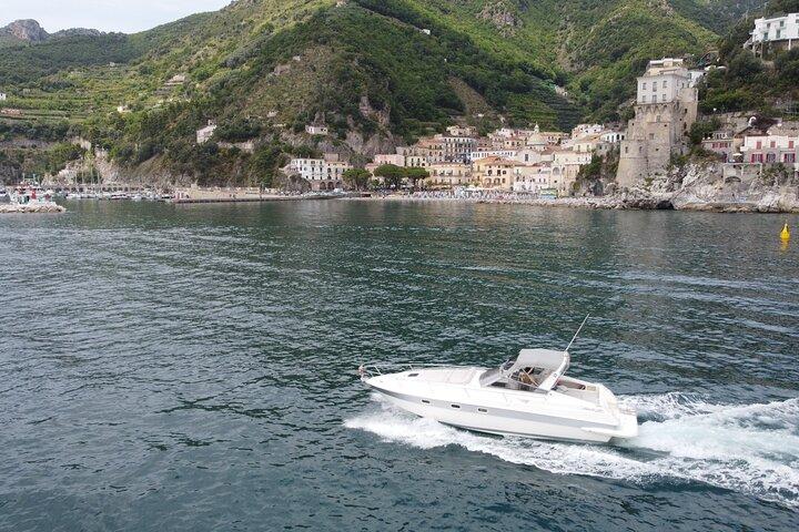 Excursion d'une journée complète autour de la côte amalfitaine et de Capri