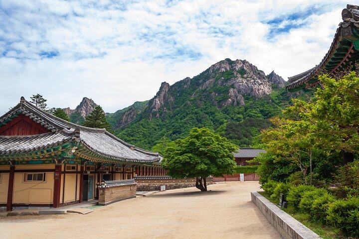 Private Mt.Seorak Nationalpark Tour und Sokcho