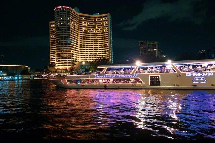 Longtail Boat Night River Ride - 1,5 timer (selvstyret)