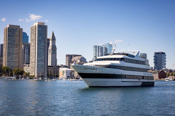 Cruceros por la ciudad Boston Premier Brunch Cruise en Odyssey