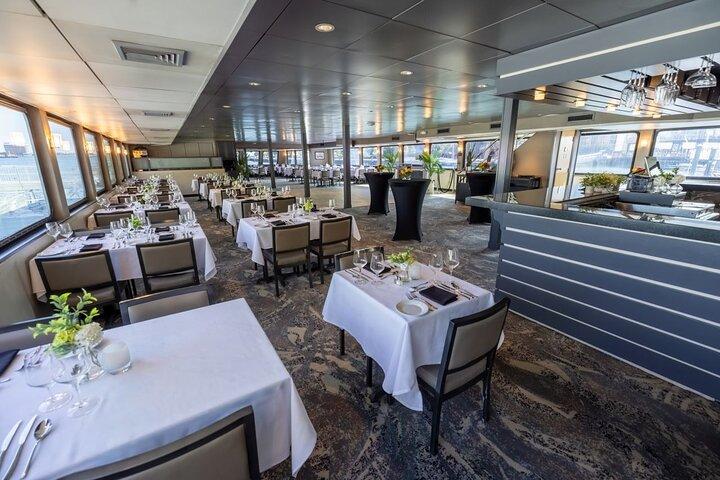 Stadskryssning Boston Premier Brunchkryssning på Odyssey