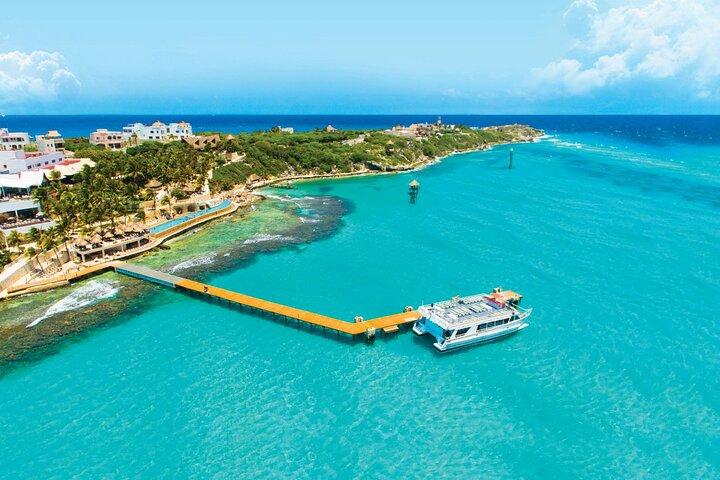 Royal Garragon with Dolphin Encounter in Isla Mujeres