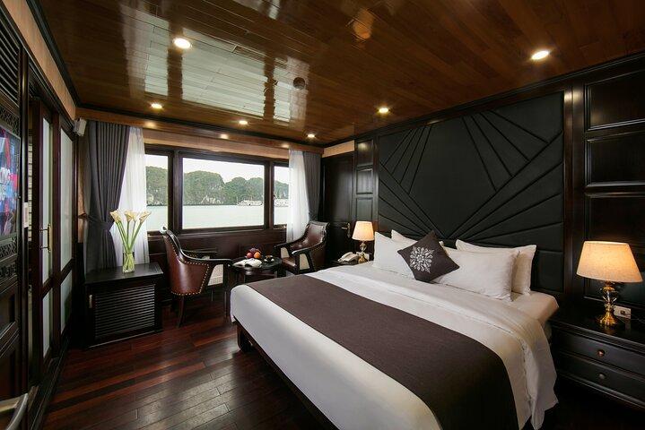 Halong Bay 2D1N Cruzeiro multi opções, transfer, natação e caiaque