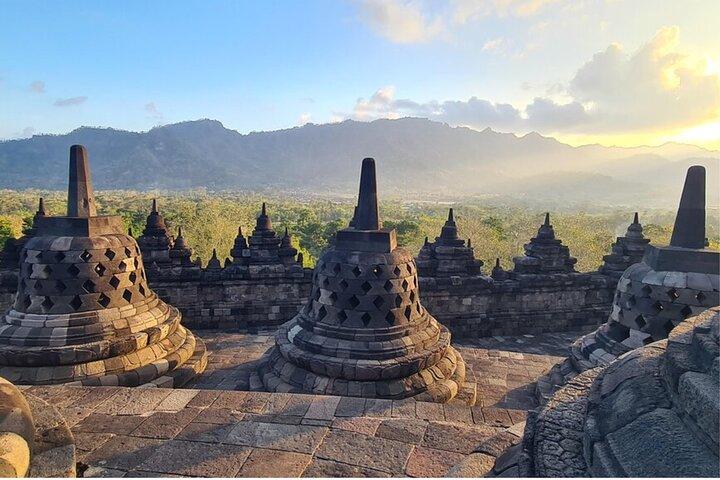 Excursion d'une journée à Borobudur Sunrise, Mt. Merapi et Prambanan avec droit d'entrée