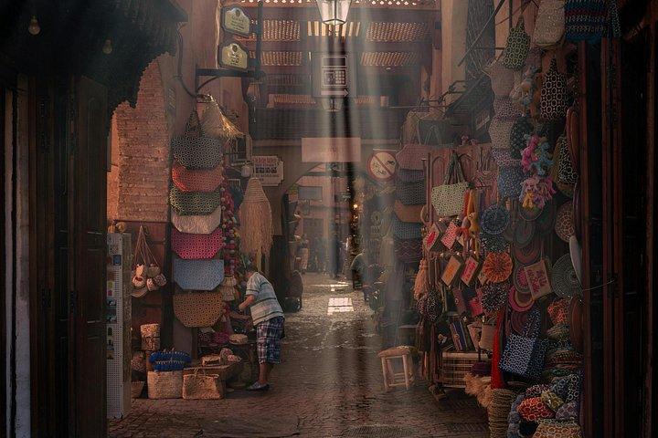 Private Marrakech Sightseeing Tour by Air-Conditioned Car