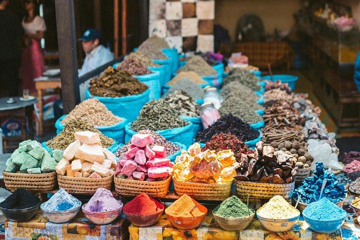 Private Marrakech Sightseeing Tour by Air-Conditioned Car