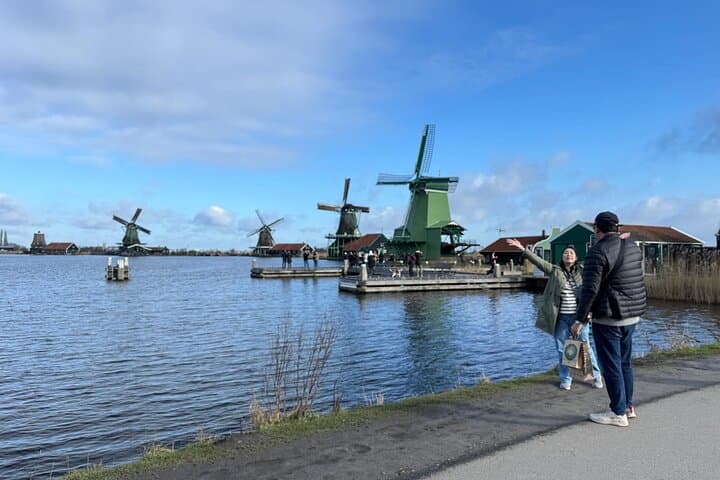 From Amsterdam Zaanse Schans Edam Marken & Volendam Private Tour