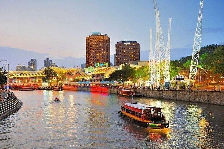 Singapore begeleide nachttour met 2 lichtshows en riviercruise