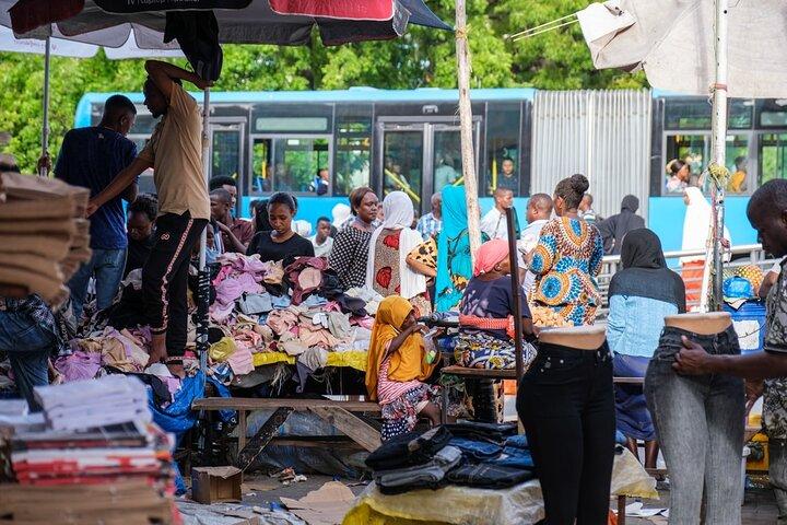 Dar es Salaam: tour della città a Tuk-Tuk con degustazione di cibo di strada