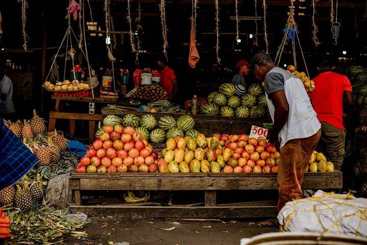 Dar es Salaam: tour della città a Tuk-Tuk con degustazione di cibo di strada