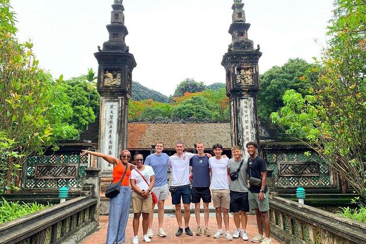 Von Hanoi: Beste Tagesausflug nach Räucherdorf, Tam Coc, Hoa Lu