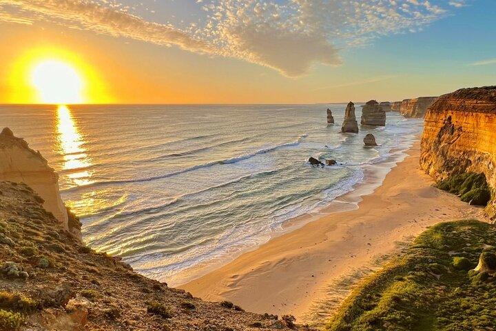 メルボルン発グレートオーシャンロードと12の使徒　夕日鑑賞1日ツアー