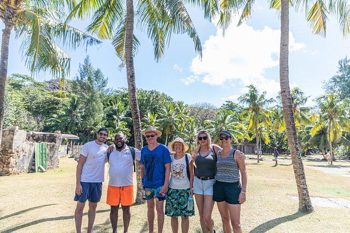 キュリューズ,サンピエール&アンスラファリン終日旅行クレオールバーベキュー