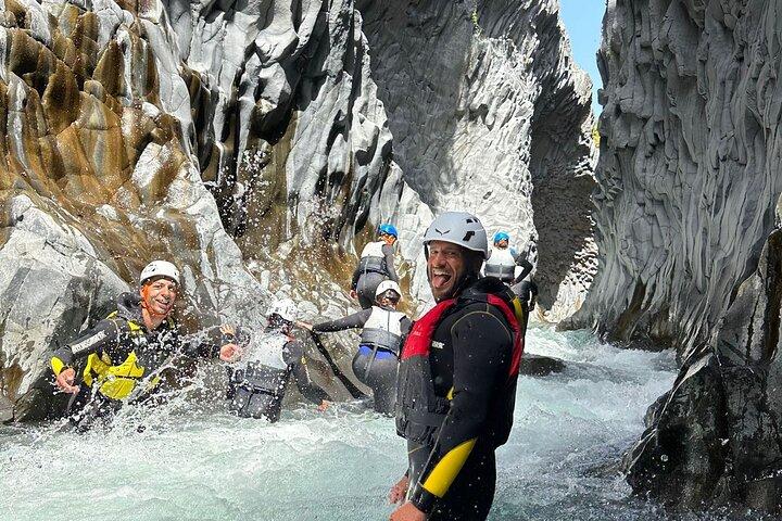 Taormina: Body rafting por el río Alcántara