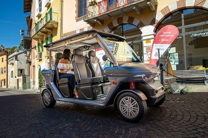 Tour privado en carrito de golf por Roma para ir de compras.
