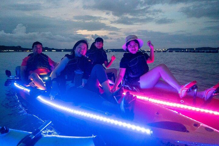 Glow Kayak Avventura notturna nelle Mangrovie