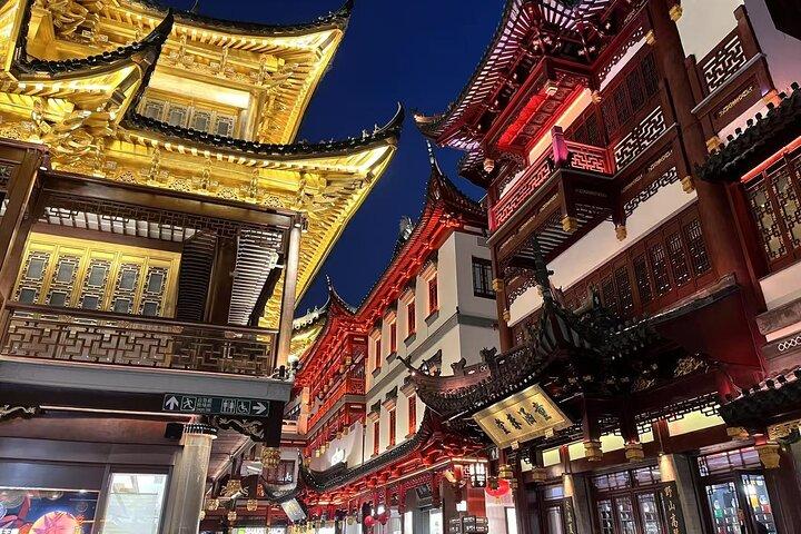 An amazing private tour day in Shanghai