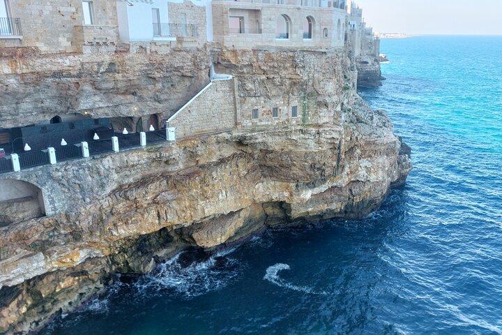 Private Tour in 3 Towns: Locorotondo, Monopoli, Polignano a mare.