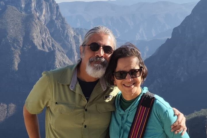 Visit the Tolantongo Grotto Oasis from CDMX