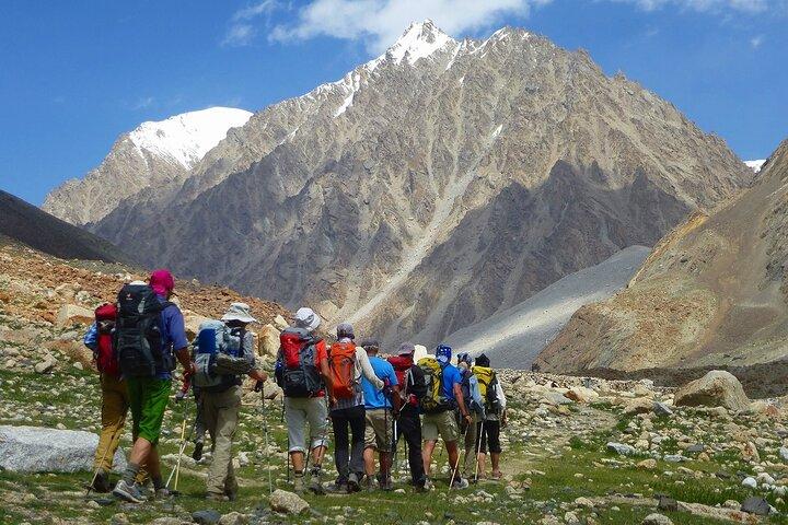 16 giorni Hunza Shimshal Pass Trek Manglik Sar 6050M Tour