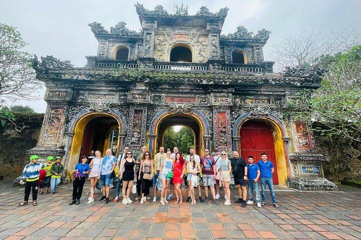 Explore Hue Imperial City - Royal King's Tomb and Pagoda de Hoi an/ Da nang