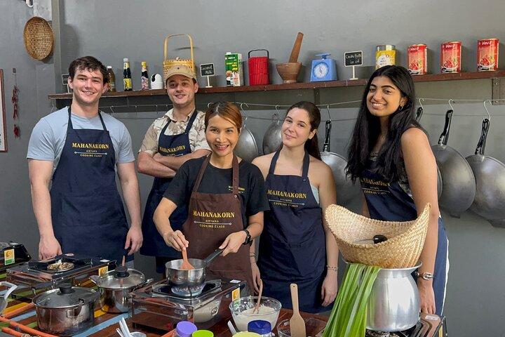 Bangkok Clase de cocina tailandesa con visita opcional de Buda gigante