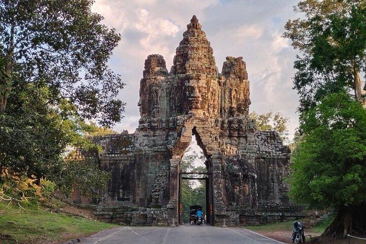 Half-Day Angkor Wat Afternoon Sunset Tour