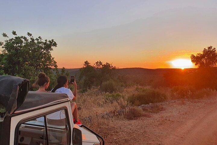 Jeep Sunset dalle montagne dell'Algarve