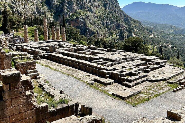 デルフィとアラコヴァの日帰りツアー : 古代ギリシャへの旅
