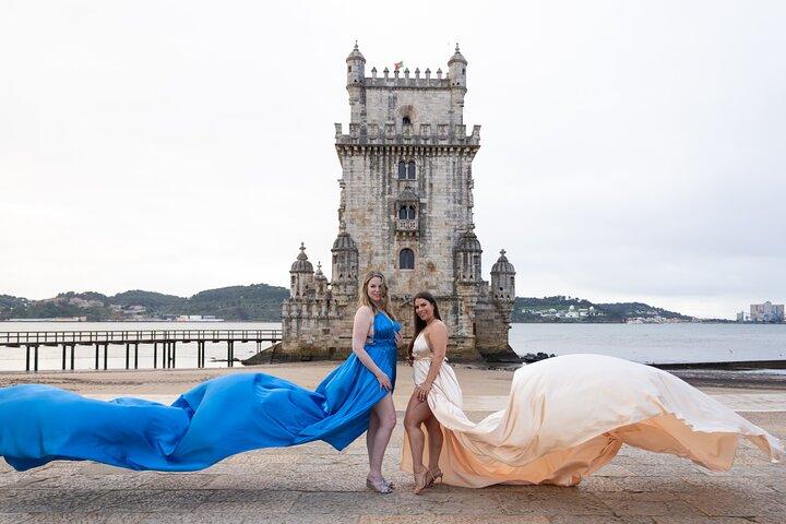 Lisbon Flying Dress & Fashion Photoshoot på ikoniska platser