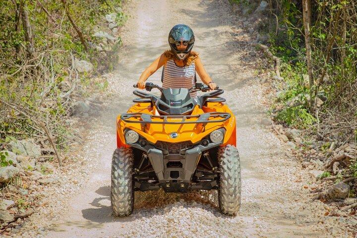 カンクンでATV、ジップライン、セノーテ、ホースライドを体験