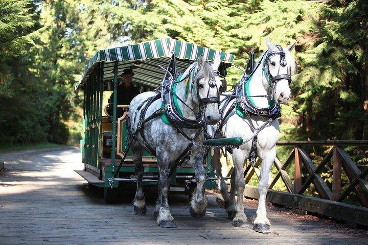 Restauranter i nærheden af Stanley Park Horse Drawn Tour