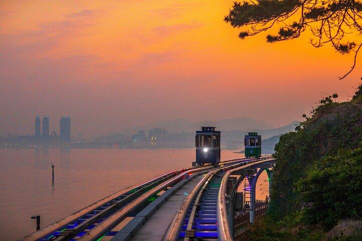 Excursión nocturna a la cápsula del cielo de Haeundae y Busan desde Busan
