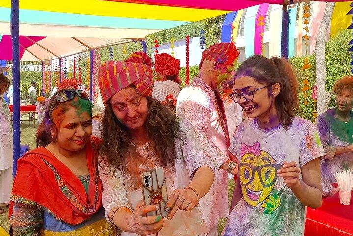 Celebrazione del Festival Holi al Diggi Palace Jaipur