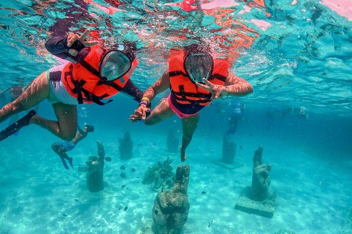 Isla Mujeres Spring Break Party Catamarano Snorkeling e Open Bar