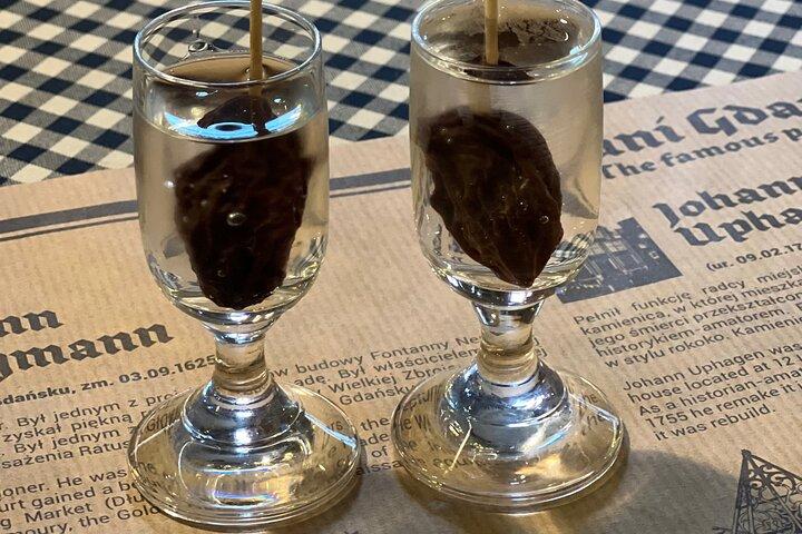 グダニスクでウォッカテイスティングツアー — ユニークなポーランドのスピリッツ7種を味わう