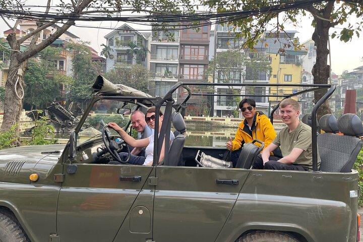 Old Quarter Jeep Discovery Hanoi Halbtagestour
