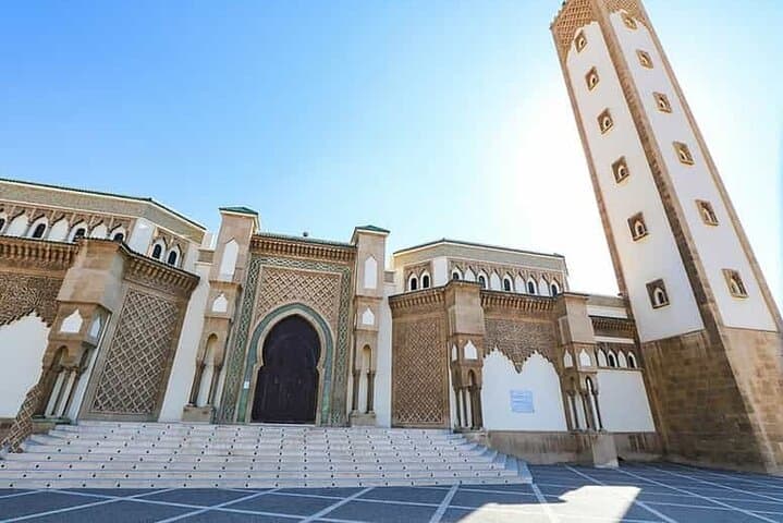 Agadir City Tour: Hidden Gems, Markets & Seaside view